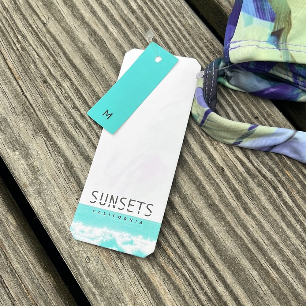 Sunsets Retreat Wrap Bikini Top,Medium,NWT - Picture 11 of 12